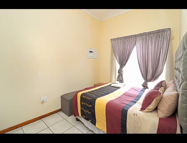2 BEDROOM APARTMENT FOR SALE IN NORTHGATE